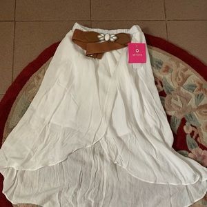 Amy Byer skirt size Medium brand new